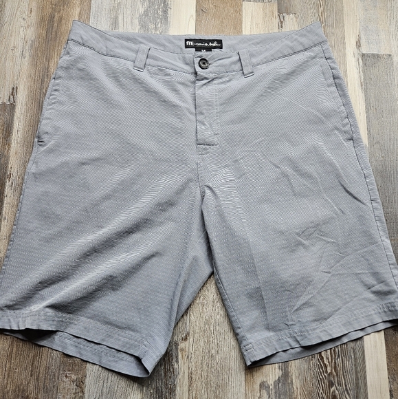 Travis Mathew Men's Shorts Waist 34 Gray Stripes - Picture 1 of 6
